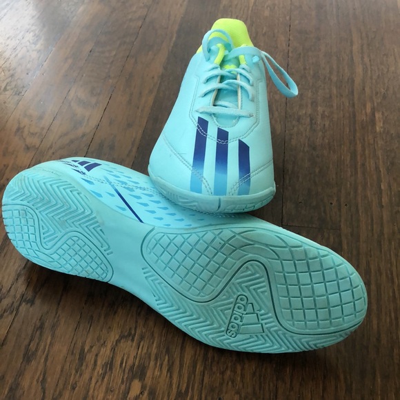 NWT Kids Adidas SpeedPortal .4 indoor soccer shoes - Picture 3 of 4